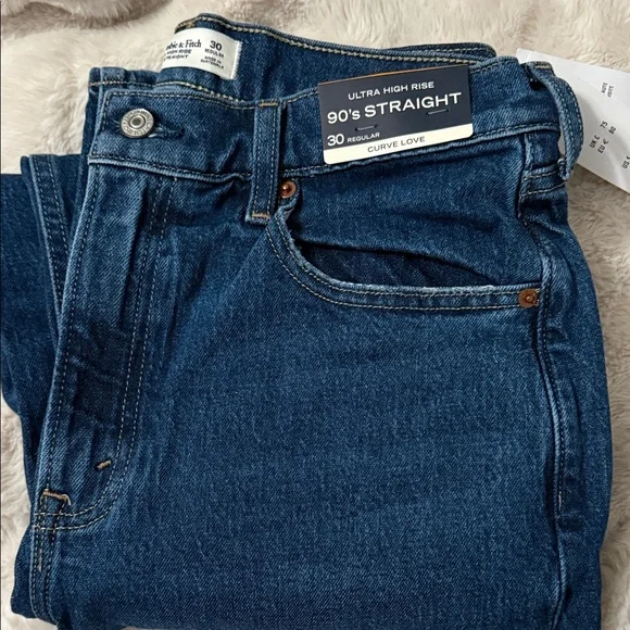 Womens ultra high rise 90s Straight Blue Jeans- BRAND NEW W TAGS ABERCROMBIE - Picture 5 of 14